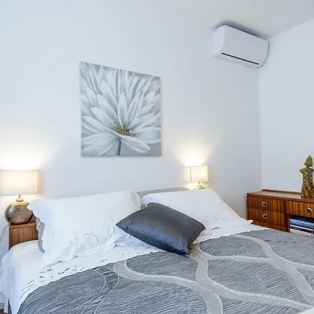 Antonella Apartment